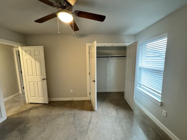 Building Photo - 1415 Shoshoni Trail