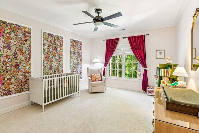 Building Photo - 1093 Country Ln NE