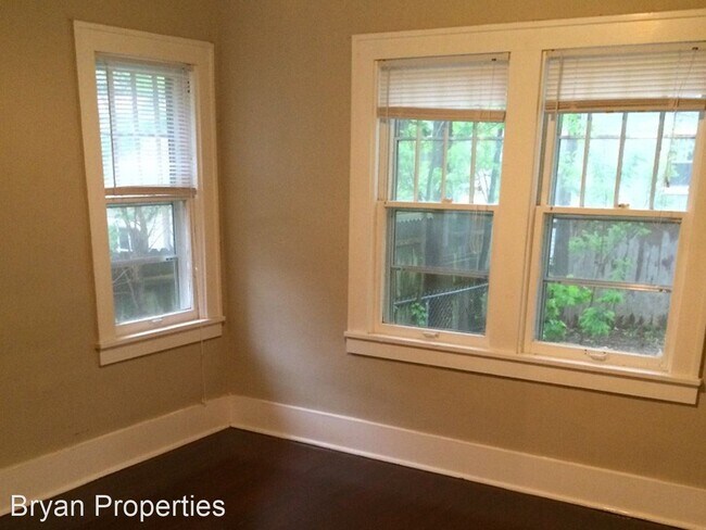 Building Photo - 2 br, 1 bath House - 540 E LOREN