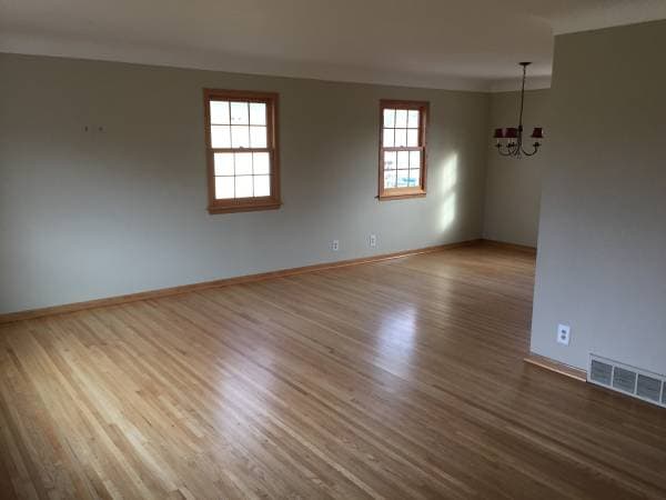 Building Photo - 6409 Rolf Ave