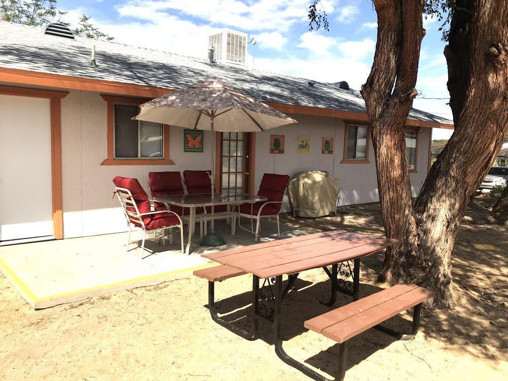 Building Photo - 73829 S Slope Dr