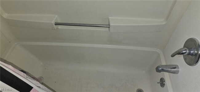 Building Photo - 3224 E 117th St