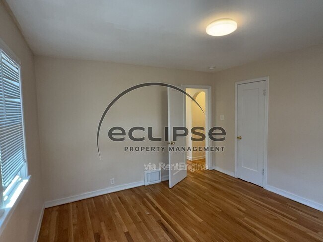 Building Photo - 1250 Orchard Ave
