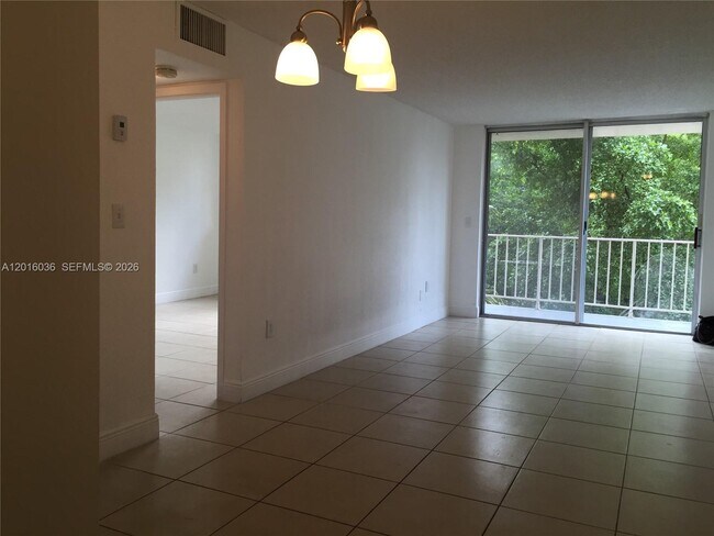 Building Photo - 1805 Sans Souci Blvd