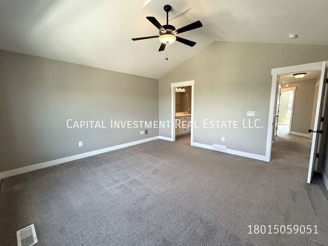 Building Photo - 2774 Lacewood Dr