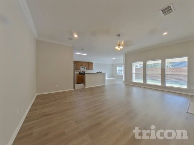 Building Photo - 129 Muirfield Dr