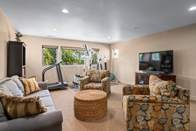 Building Photo - 14255 Sorrel Ln
