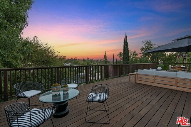 Building Photo - 2304 Vestal Ave