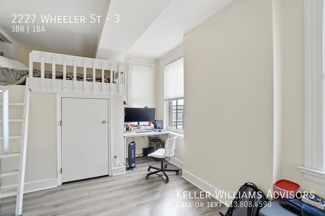 Building Photo - 2227 Wheeler St