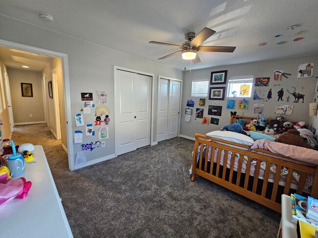 Building Photo - Beautiful 5-bedroom, 5-bathroom home in the desirable Banning Lewis Ranch community!