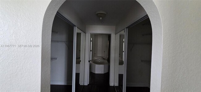 Building Photo - 10700 NW 66th St