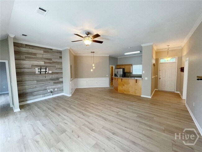 Building Photo - 322 Laurel Hill Cir