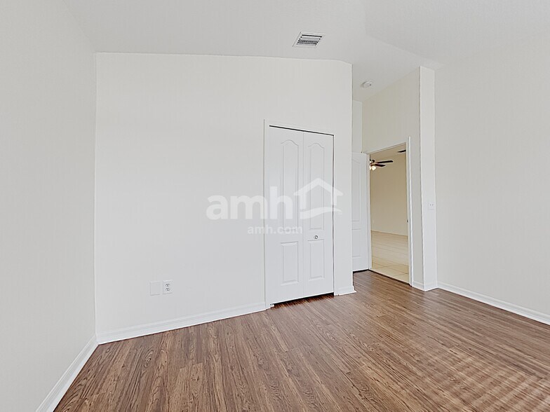 Building Photo - 8326 Canterbury Lake Blvd