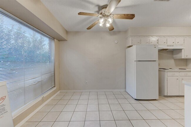 Building Photo - 29311 Loddington St