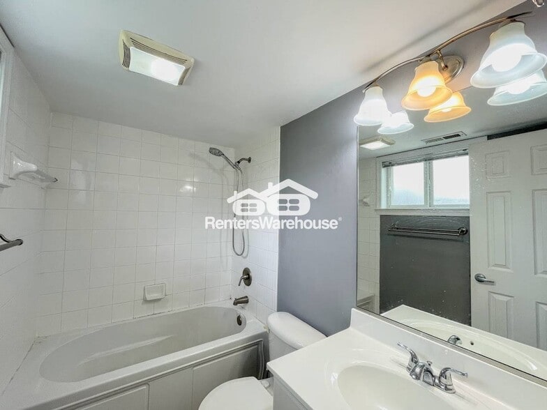 Building Photo - 1120 Ocean Trace Ln