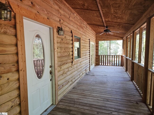 Building Photo - 121 Cater Dr