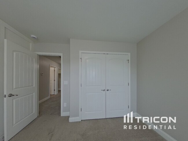 Building Photo - 1814 Woods Ln