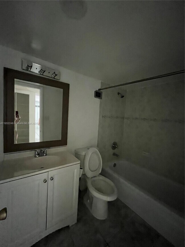 Building Photo - 3360 Spanish Moss Terrace