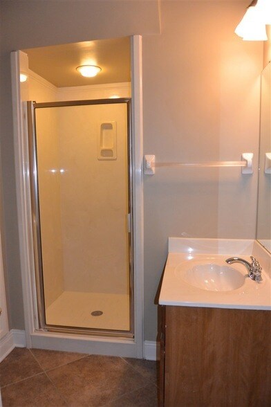 Building Photo - 865 Schilling Farm Cir