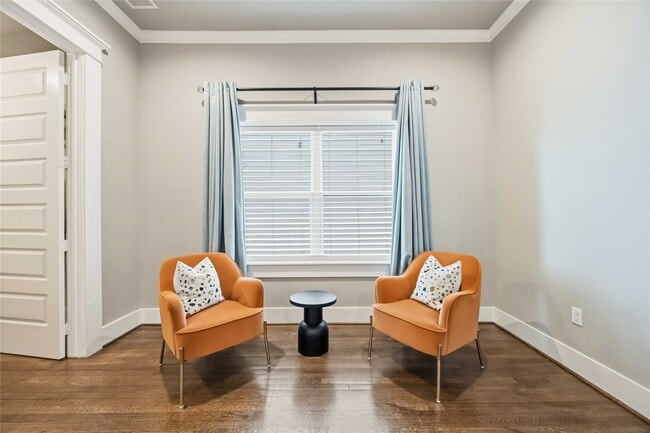 Building Photo - 1006 Enid St