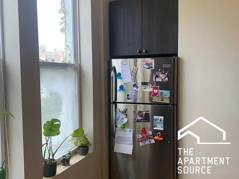 Building Photo - 1734 W Huron St