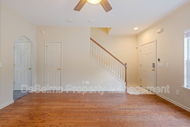 Building Photo - 1101 Downs Blvd