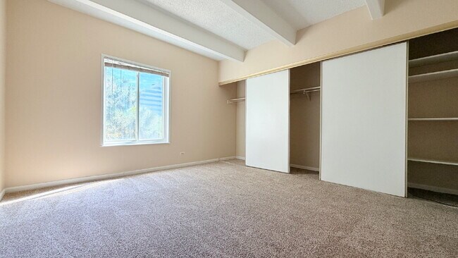 Building Photo - TOTALLY REFURBISHED 2 Bed 2 Bath Condo in Woodstream Falls. NEW Paint NEW Carpet & Flooring. Spac...