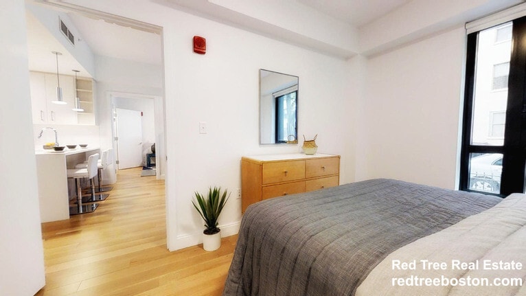 Building Photo - 150 Camden St