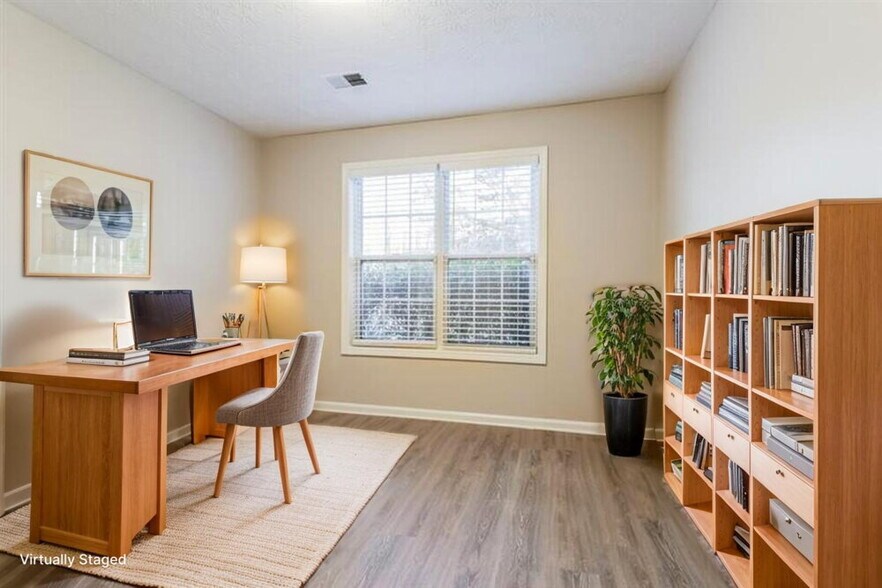 Building Photo - 615 Waltman Point Pl