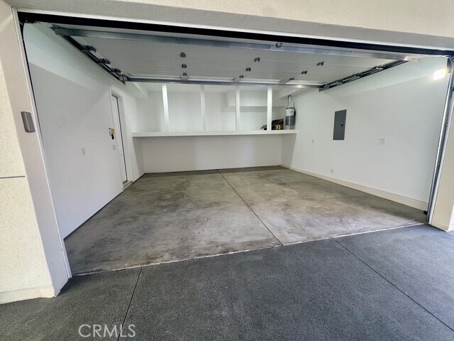Building Photo - 2205 Marshallfield Ln