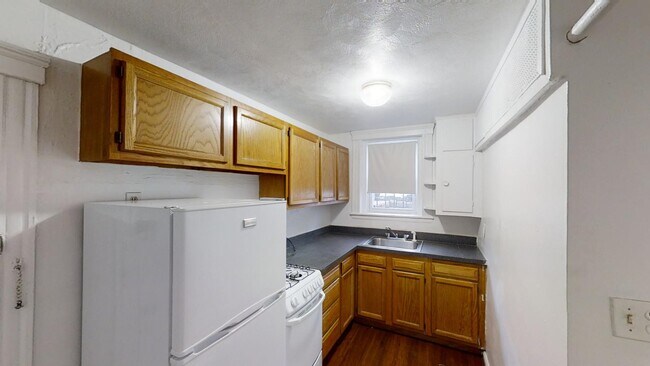 Building Photo - 4 Egremont Rd