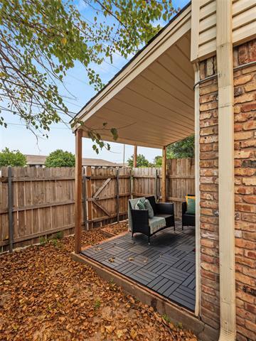 Building Photo - 14341 Haymeadow Cir