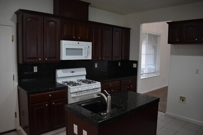 Building Photo - 1234 Catalina Dr