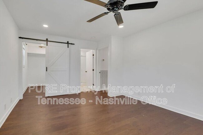 Building Photo - 2601 Oakwood Ave
