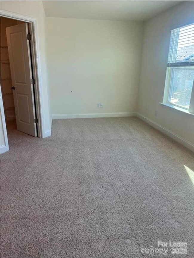 Building Photo - 1522 Cedar Tree Dr