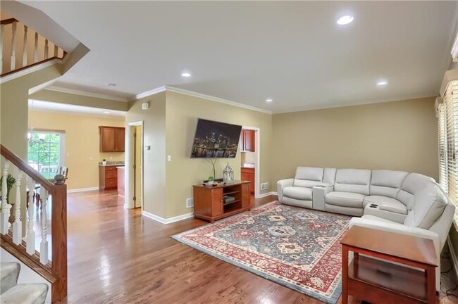 Building Photo - 391 Marshall Heights Dr