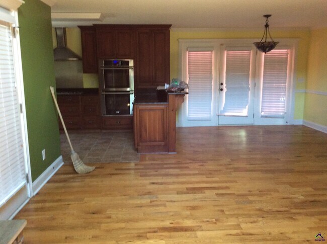 Building Photo - 464 Loblolly Ln