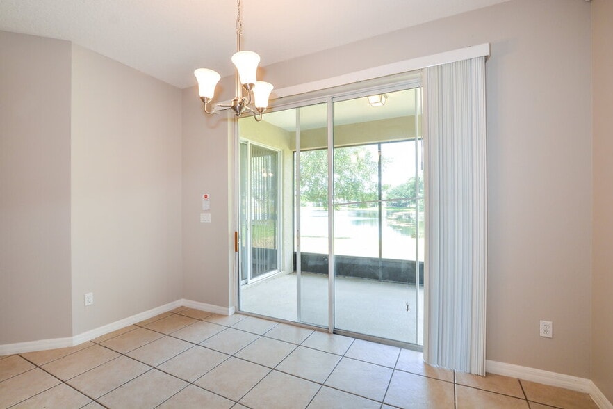 Building Photo - 9924 Autumn Creek Ln