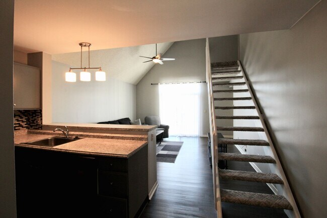 Building Photo - 1330 Hunters Rd