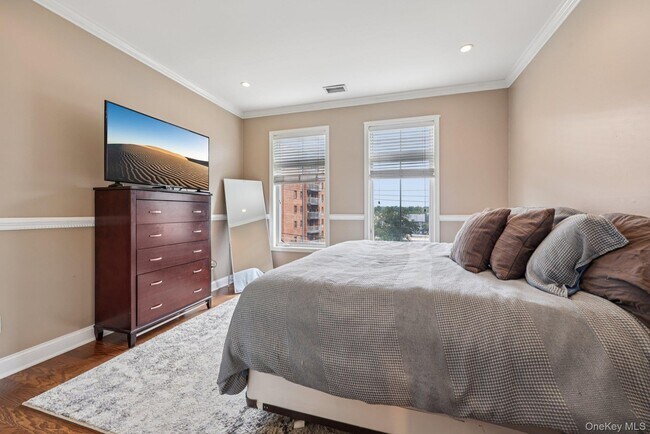 Building Photo - 410 Westchester Ave