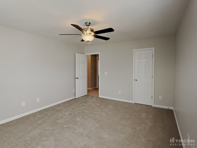 Building Photo - 1325 Rushing Creek Pkwy