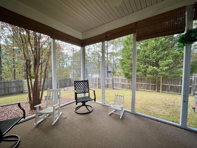 Building Photo - 11 Hialeah Pl