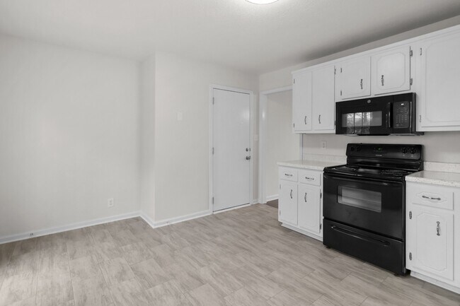 Building Photo - 512 Pointer Ln