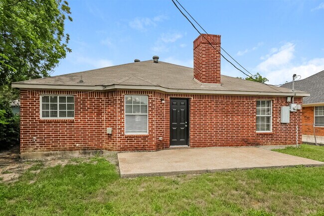Building Photo - 5117 Foard St