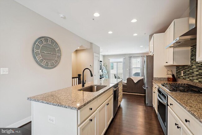 Building Photo - 22979 Cabrillo Terr