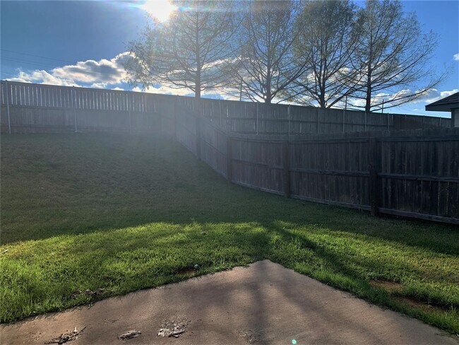 Building Photo - 807 Cobble Gate Dr