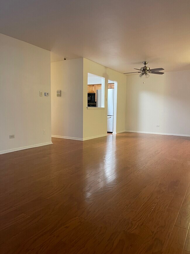 Primary Photo - 7510 Farmingdale Dr