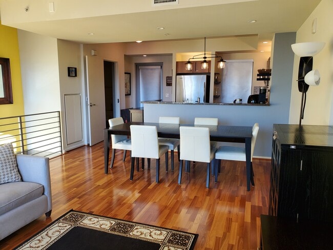 Dining Area - 321 10th Ave
