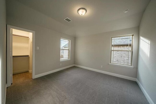 Building Photo - 7613 Regal Ln