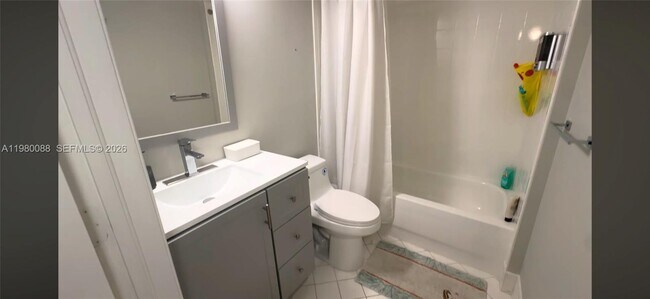 Building Photo - 2920 SE 13th Ave